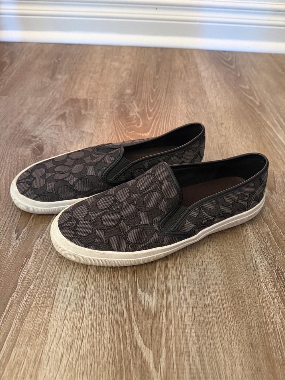 Coach Women’s Chrissy Black and Grey Trainers
